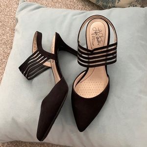 Life Stride black heels